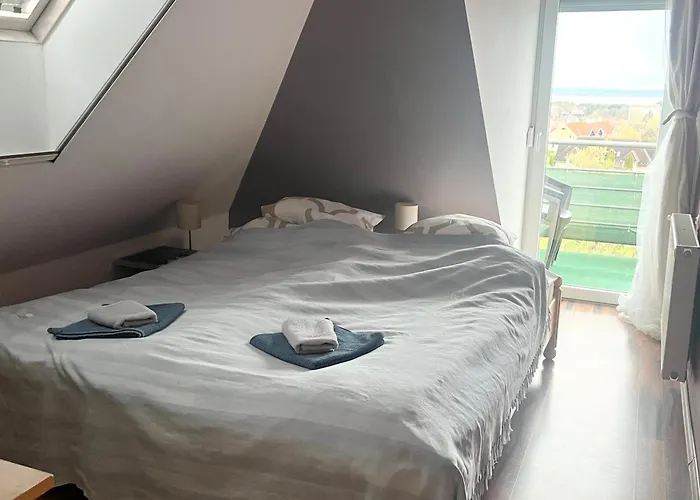 Balatonfuered Apartment 公寓 *